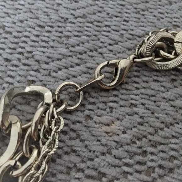 Vintage 80's Gold Draped Layered Chains-Mixed Styles-Gold-Tone-Fashion Jewelry - Picture 2 of 5